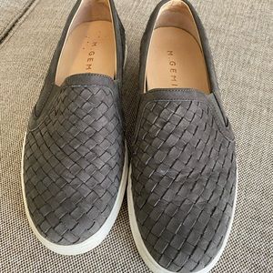 Grey M.Gemi Cerchio slip ons
